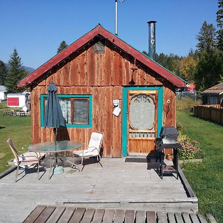 Steamboat Mountain Chalets Spillimacheen Exterior foto