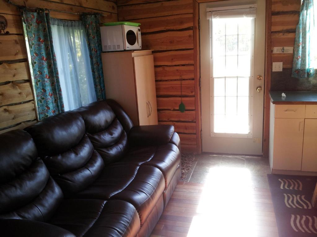 Steamboat Mountain Chalets Spillimacheen Quarto foto