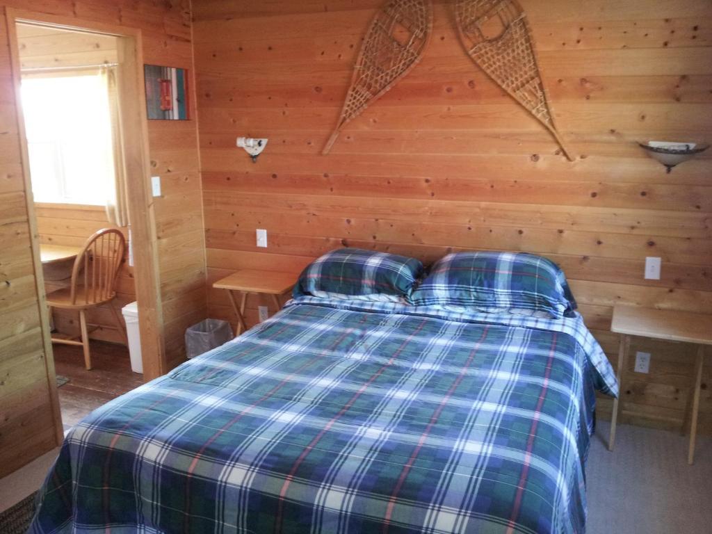 Steamboat Mountain Chalets Spillimacheen Quarto foto