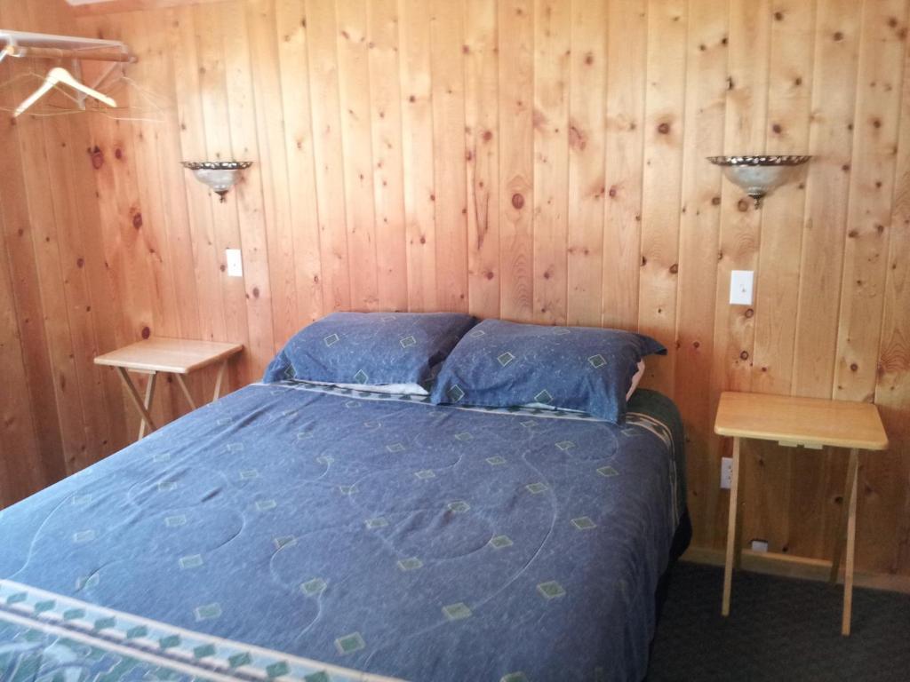 Steamboat Mountain Chalets Spillimacheen Quarto foto