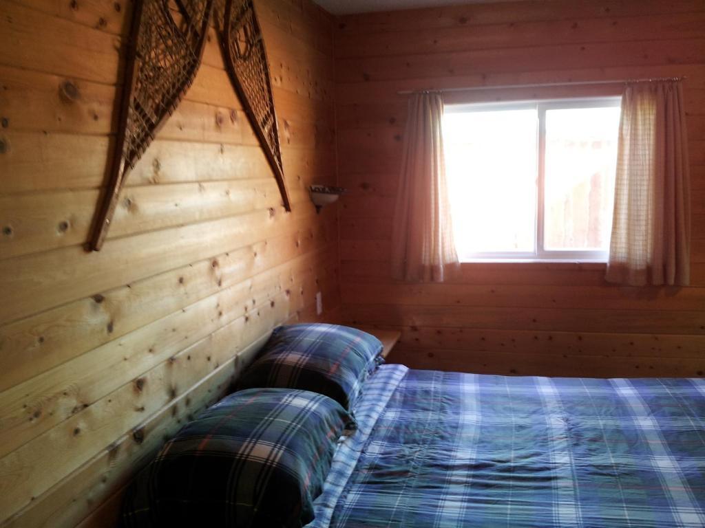 Steamboat Mountain Chalets Spillimacheen Quarto foto