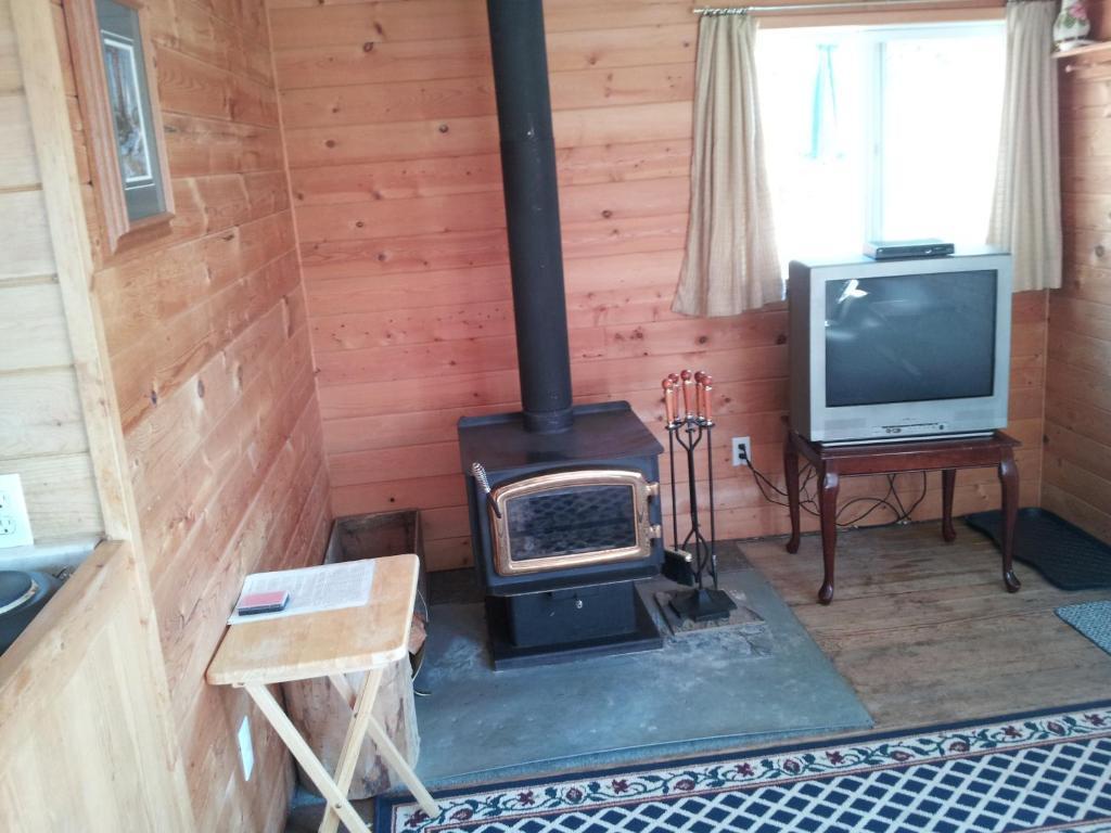 Steamboat Mountain Chalets Spillimacheen Quarto foto
