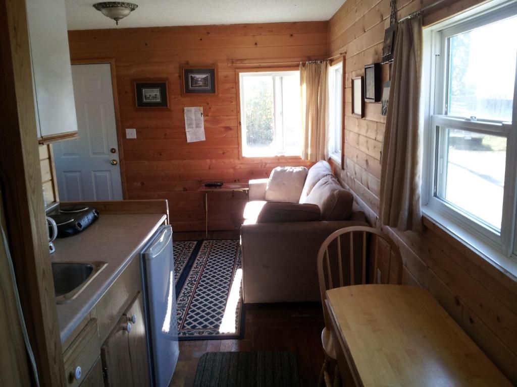 Steamboat Mountain Chalets Spillimacheen Quarto foto