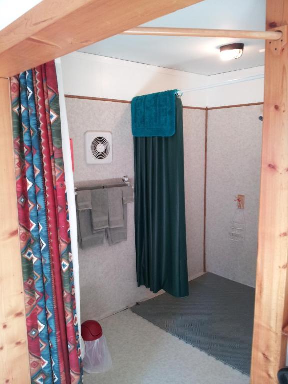 Steamboat Mountain Chalets Spillimacheen Quarto foto