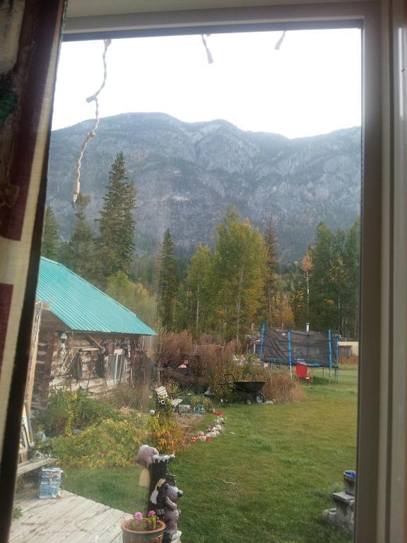 Steamboat Mountain Chalets Spillimacheen Exterior foto